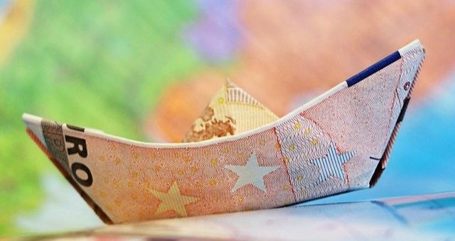 Euro Navio Dinheiro Veleiro Origami