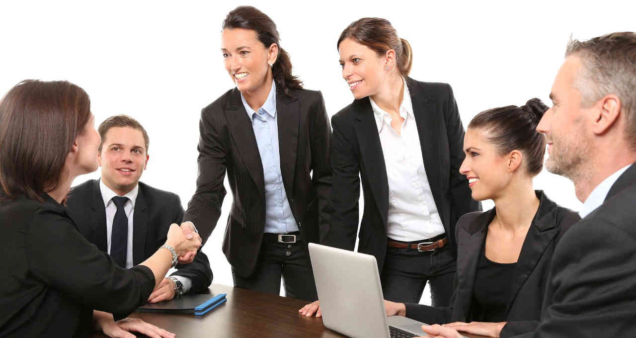 executivos, executivas, reunião, negócios, acordo