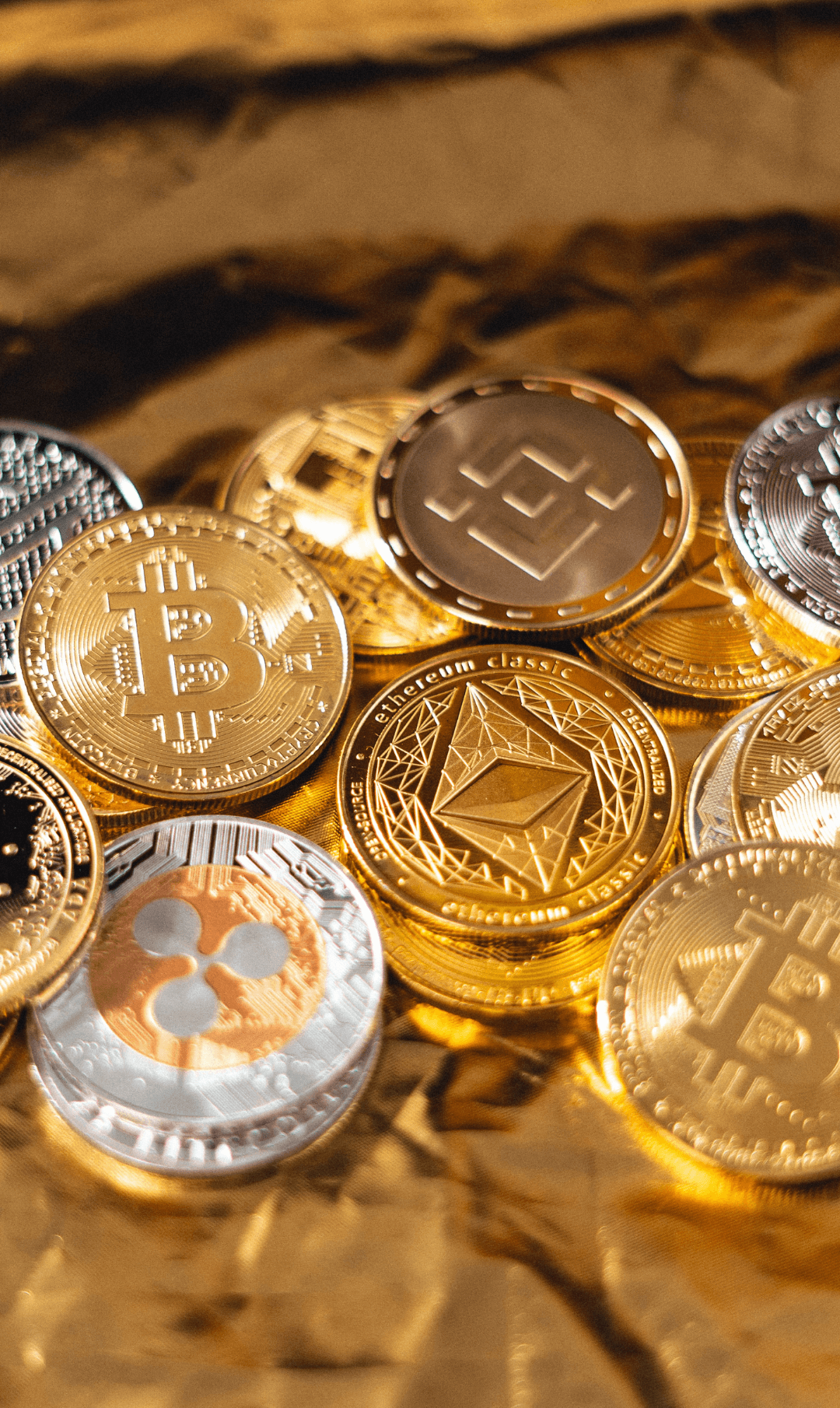 Muito além do Bitcoin: veja as 8 criptomoedas que podem te fazer ganhar um  bom dinheiro em 2022