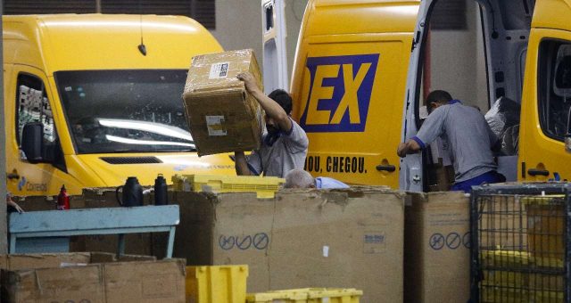 Correios Entregas fundo imobiliário trbl11 brco11