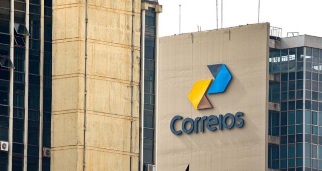 Bancos fecham proposta para emprestar R$ 12 bilhões aos Correios, que aguardam aval do Tesouro