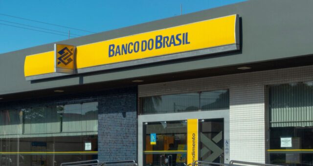 Dividendos do BB (BBAS3) vão cair com 'baque' do lucro? Veja se ação vale a pena