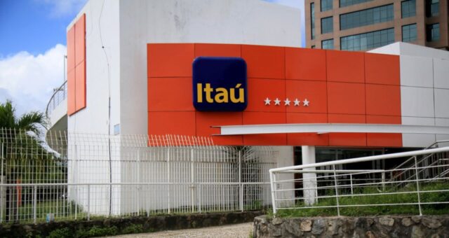 Demissões no Itaú