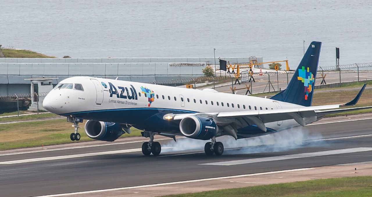 Azul