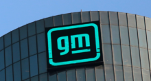 Logo da GM na sede da companhia 16/03/2021 REUTERS/Rebecca Cook
