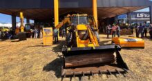 Máquinas agrícolas agrishow komatsu valtra jcb baldan catterpillar (1)