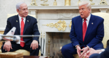Donald Trump e Benjamin Netanyahu na Casa Branca (Imagem: REUTERS/Kevin Mohatt)