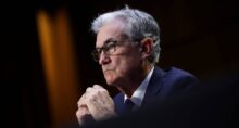 AO VIVO: Powell discursa em Washington em meio a incertezas tarifárias de Trump