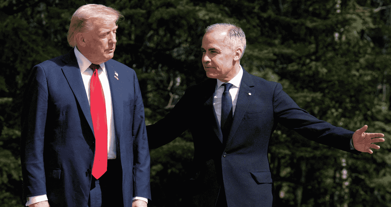 Presidente dos EUA, Donald Trump, e primeiro-ministro canadense, Mark Carney, durante encontro do G7, em Kananaskis, Alberta, Canadá 16/06/2025 Stefan Rousseau/Pool via REUTERS