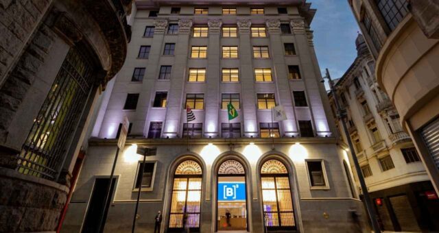 Ibovespa, IBOV, Feriado, Bancos, Correios, INSS, Rodízio, Shoppings, Abre e fecha