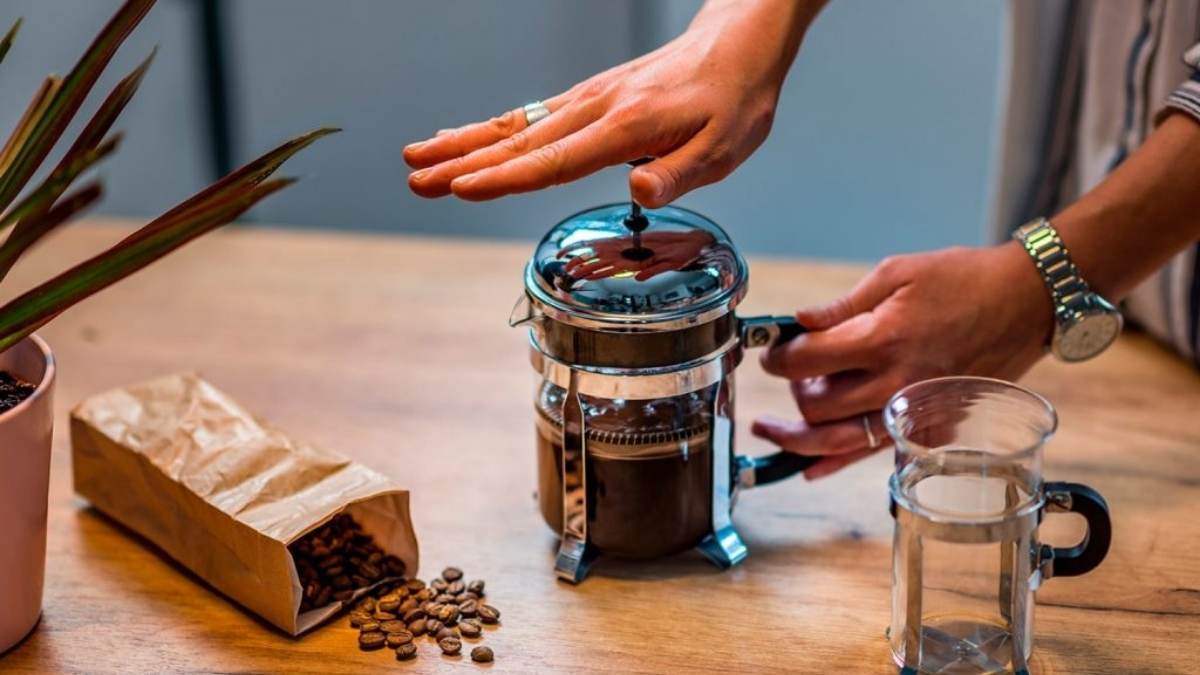 Café Prensa francesa - Reprodução