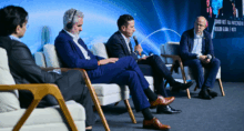 Da esquerda para a direita: Vinicius Rodrigues, BTG Pactual US Capital LLC; David Rincón, Creand Wealth & Securities; Ricardo Eleutério, Bradesco Asset; Zeca Doherty, Anbima (Imagem: divulgação)