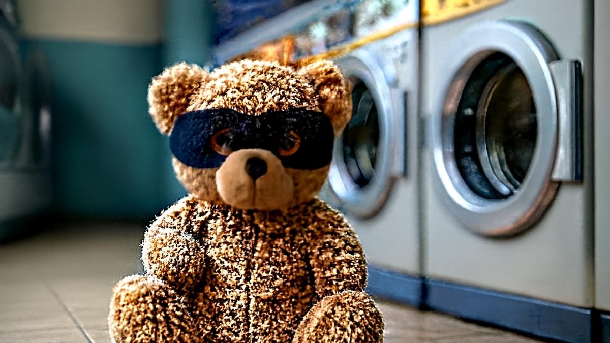Imagem criada por inteligência artificial para ilustrar uma operação contra lavagem de dinheiro em lojas de brinquedos de pelúcia em São Paulo. Foto Dall-E/ChatGPT