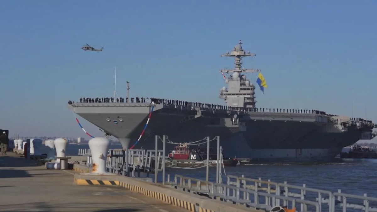 Navio da classe Gerald R. Ford atracando na Estação Naval de Norfolk, na Virgínia, em janeiro de 2024 • Facebook/USS Gerald R. Ford