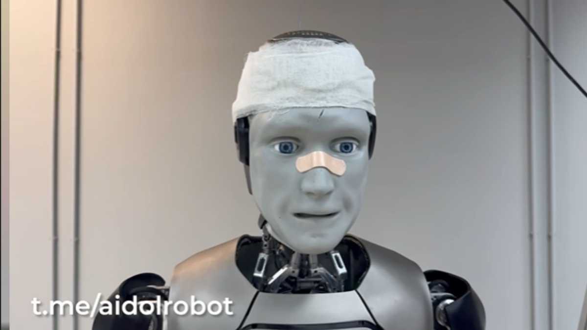 Robô russo - Reprodução