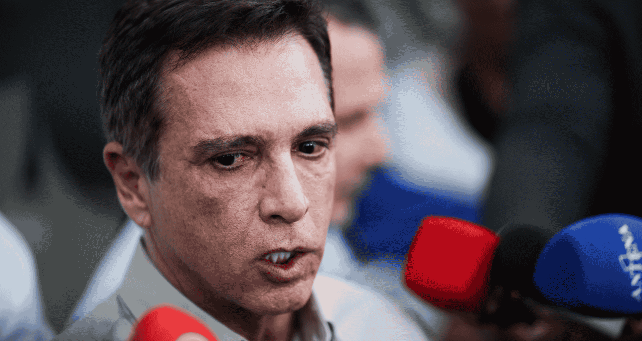 Médico Brasil Caiado concede entrevista sobre estado de saúde de Bolsonaro 29/12/2025 REUTERS/Mateus Bonomi