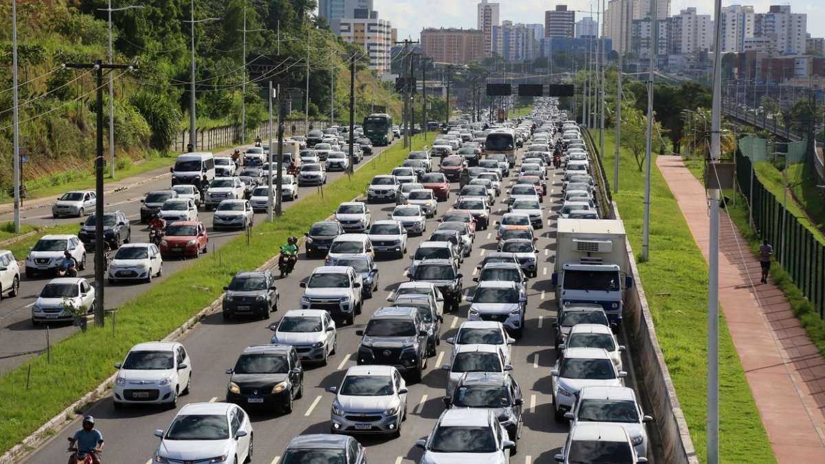 Carros IPVA Rio Grande do Sul - iStock