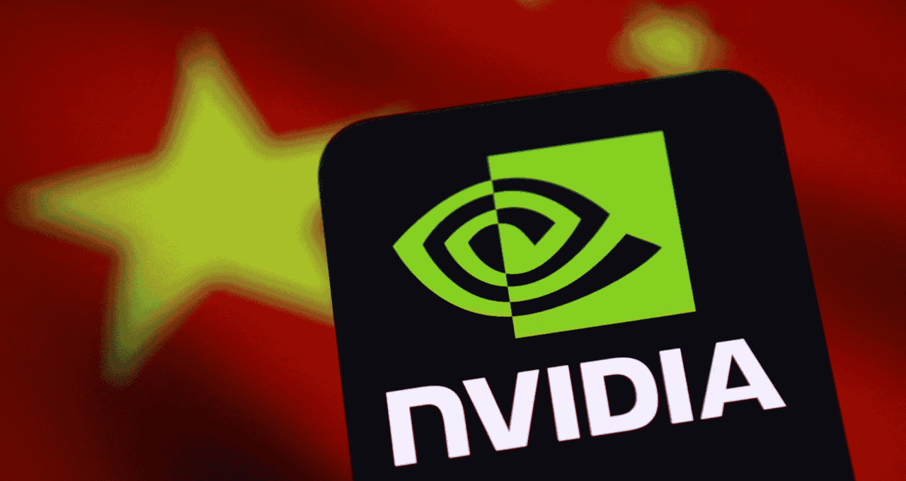 Ilustração com o logotipo da Nvidia e a bandeira chinesa feita em 27 de agosto de 2025. REUTERSDado Ruvic