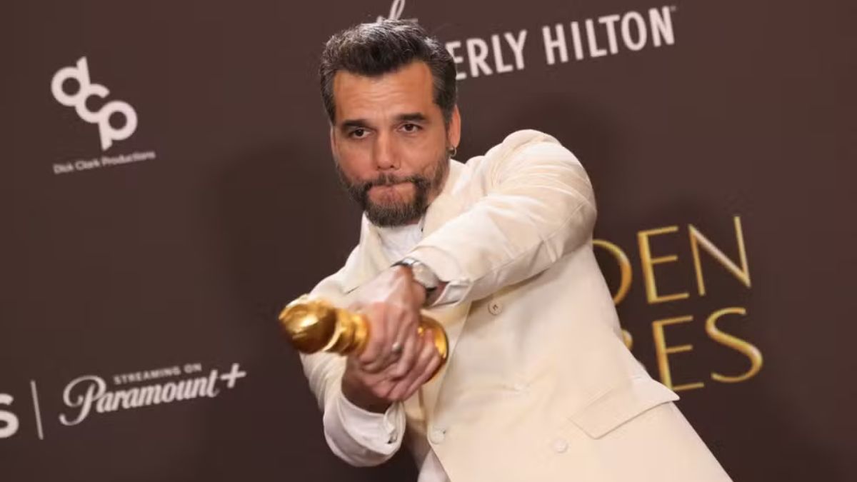 Wagner Moura no Globo de Ouro, filme o Agente Secreto — Foto: Etienne Laurent / AFP