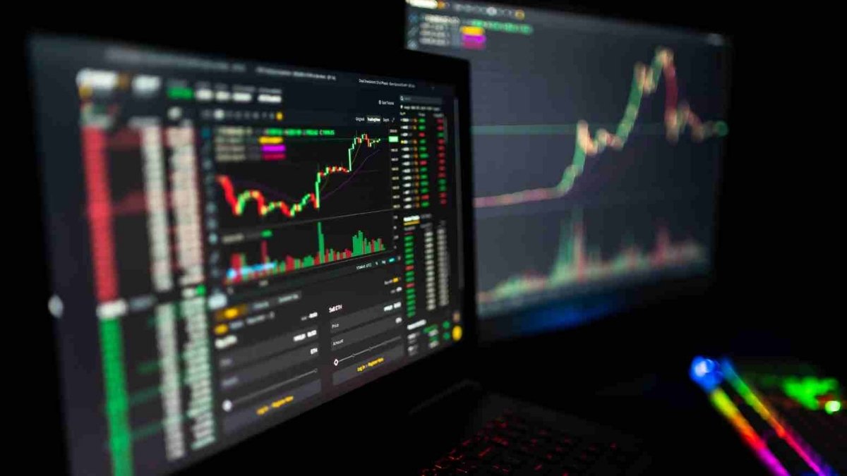 Cumpra sua meta de ano novo em 3 horas: Superlive Aprenda & Opere ensina Day Trade do zero com ​​premiação