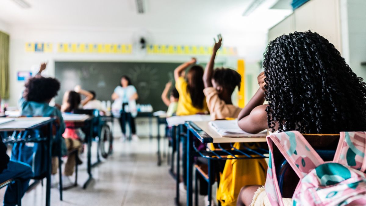 pé de meia estudantes escola governo MT