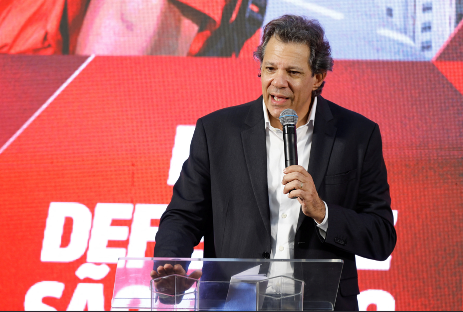Haddad minimiza força de Tarcísio, diz ter condição de vencer eleição e prega debate em alto nível