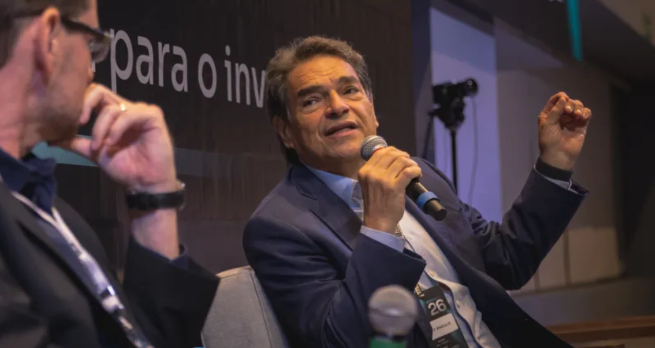 na direita, Sidney Angulo (Imagem: divulgação)