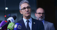 O ex-governador de Minas Gerais, Romeu Zema, concedem entrevista coletiva e falam sobre a aprovação, pelo Senado Federal, do Projeto de Lei Complementar 121/2024, que cria o Programa de Pleno Pagamento de Dívidas dos Estados (Propag). O texto segue para sanção do presidente da República. Foto: Andressa Anholete/Agência Senado