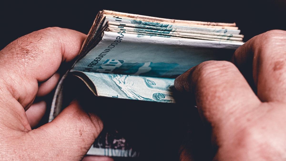 Renda passiva não – Thiago Salomão muda de estratégia e faz indicação para quem busca ganhar mais