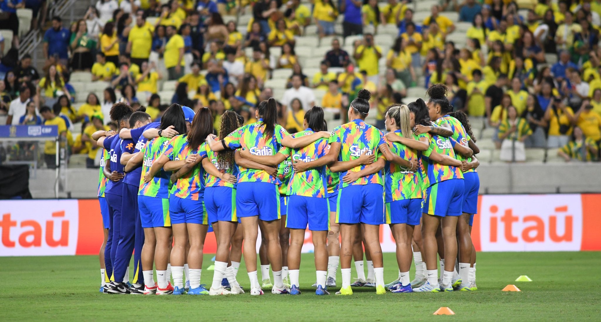 seleção brasileira feminina em campo