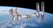 satélite no espaço