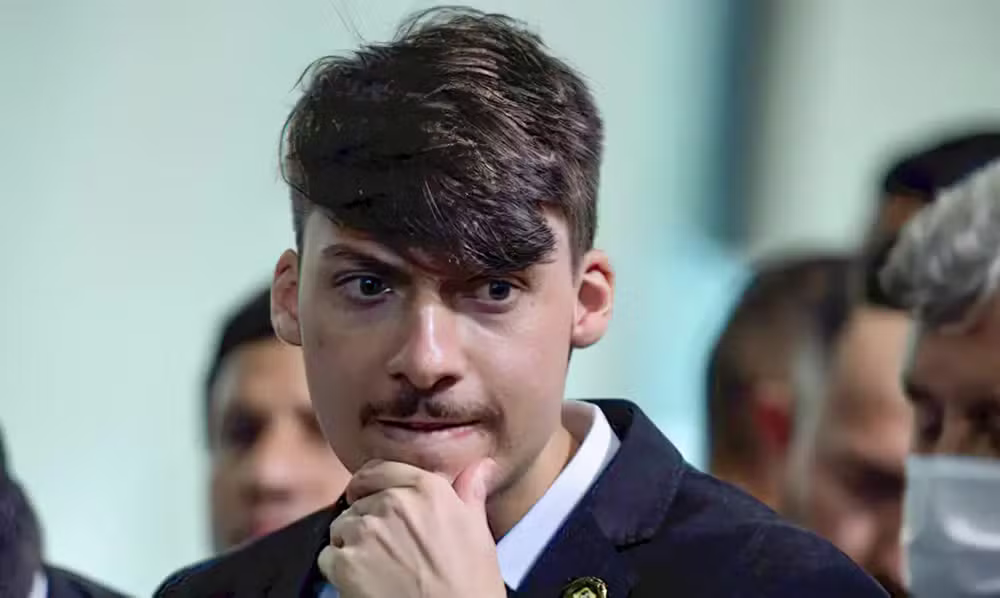 Jair Renan Bolsonaro anuncia pré-candidatura a deputado federal por Santa Catarina
