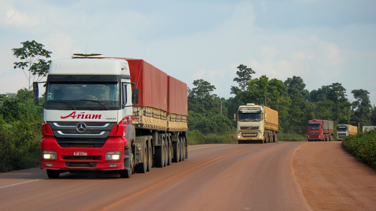Fila de caminhões no Brasil
