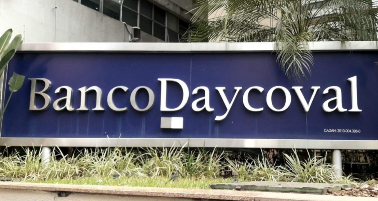 daycoval recompra de ações