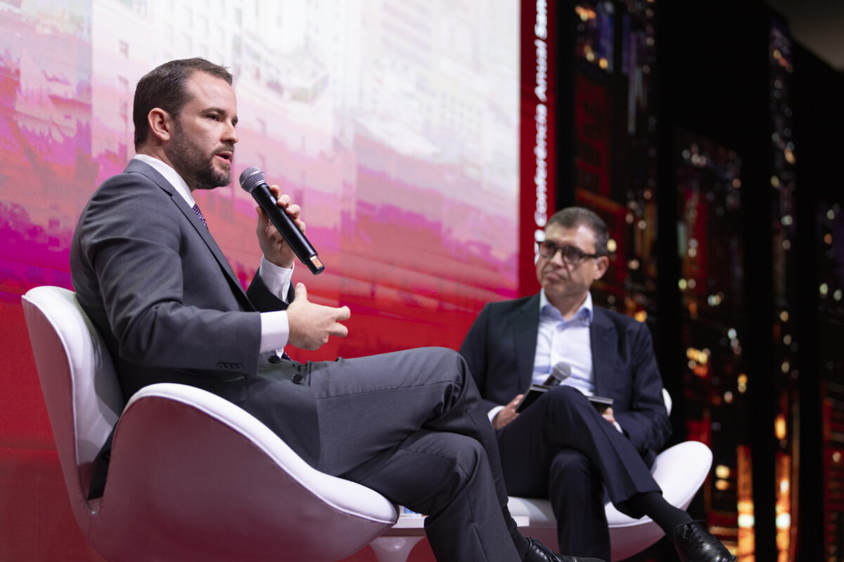 Dario Durigan, ministro da Fazenda, na 27ª Conferência Anual do Santander